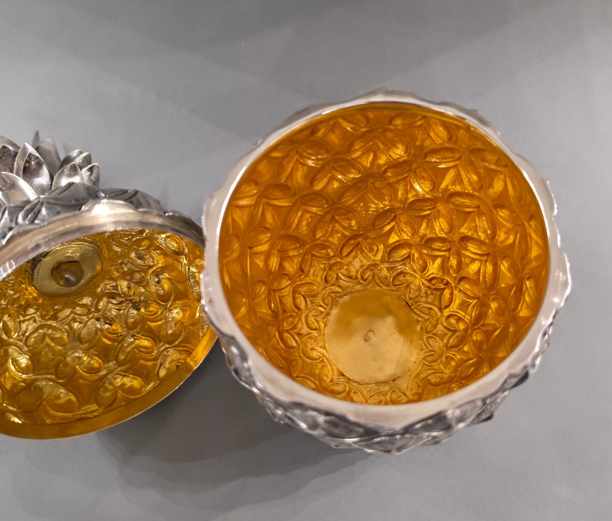 Sterling Silver And Vermeil Pineapple Box-photo-4