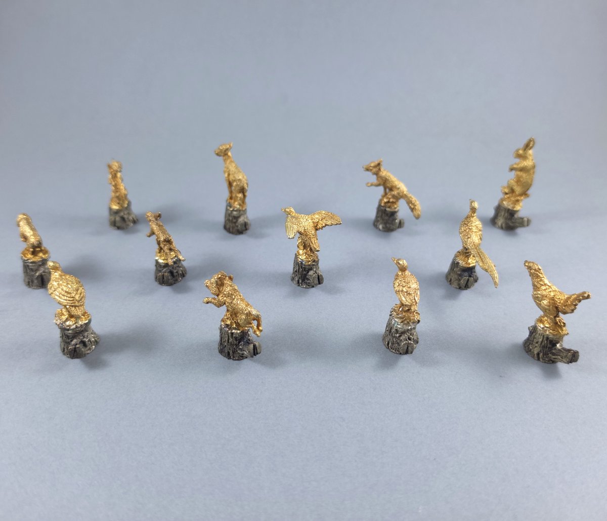 12 Sterling Silver And Gilt Place Card Holders Theme Of Hunting-photo-3