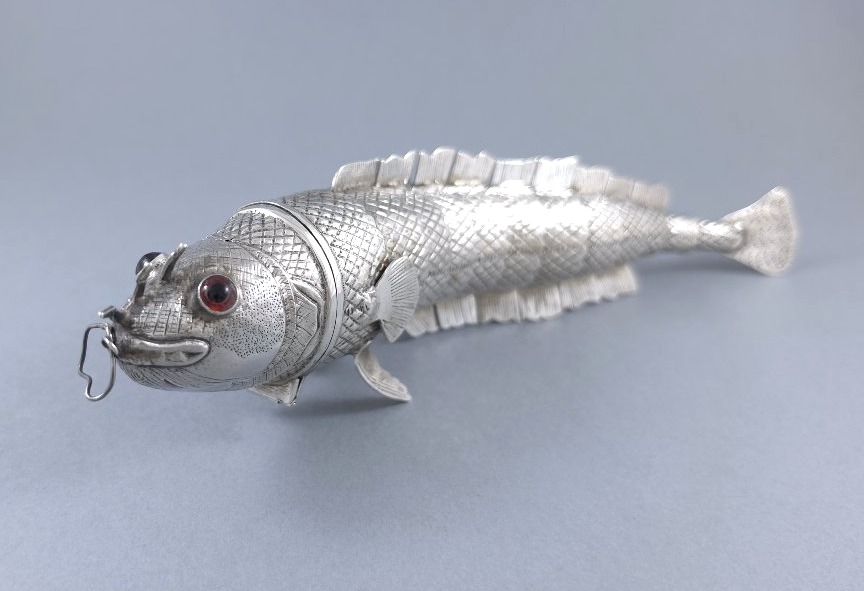Sterling Silver Articulated Fish Box-photo-1