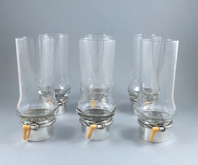 Gucci - 6 Silver-plated Metal Glasses
