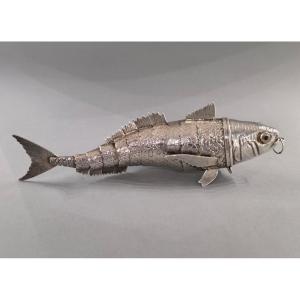 Box-shaped Articulated Fish In Solid Silver