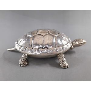 Boite tortue en argent massif