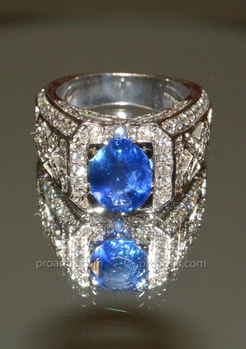 Ring In 18k White Gold, Sapphire And Diamonds From Ceylon-photo-2