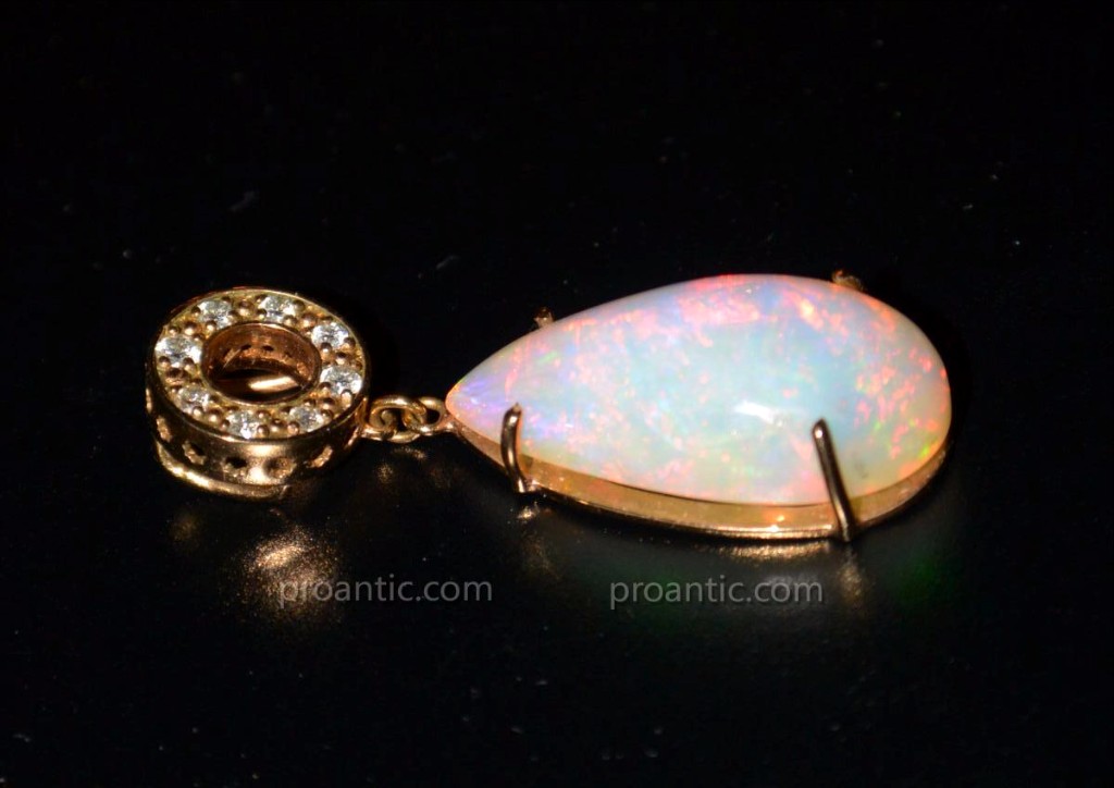 Opal Pendant Gold And Diamonds-photo-2