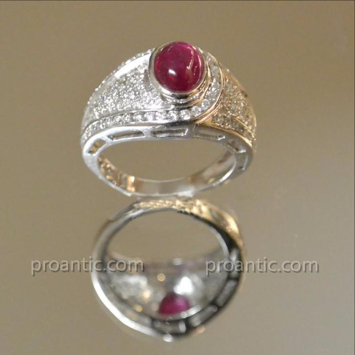 Bague Dôme En Or Blanc Rubis Cabochon Et Diamants 