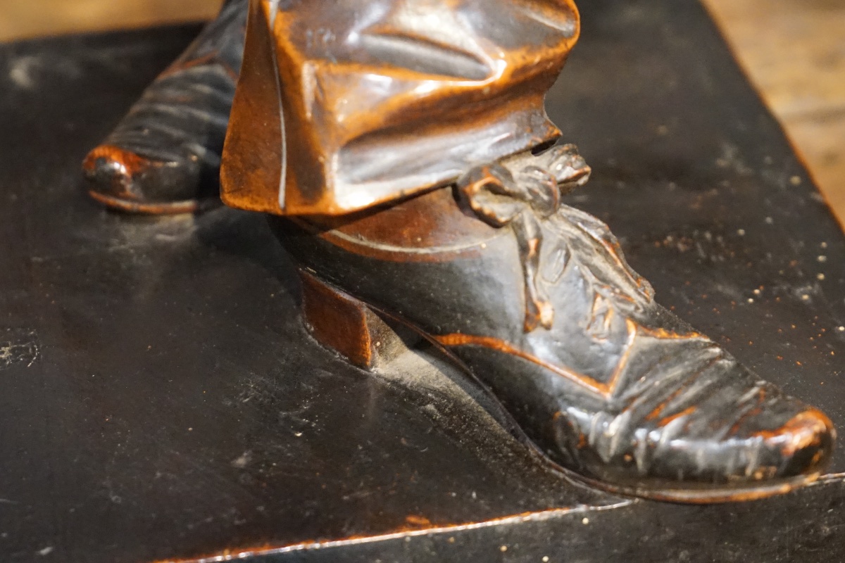 Rare Carved And Ebonized Wood Sculpture – Francesco Toso (1846–1903) – Venice, C. 1875–1890-photo-7