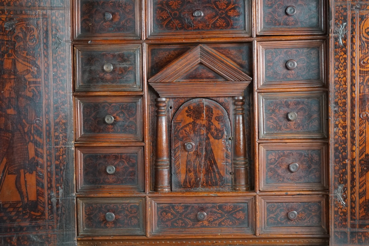 Rare Venetian Money Box Made Of Cedar Wood Featuring A Map Of The City Of Candia And Secrets – 17th Century (ca.-photo-2