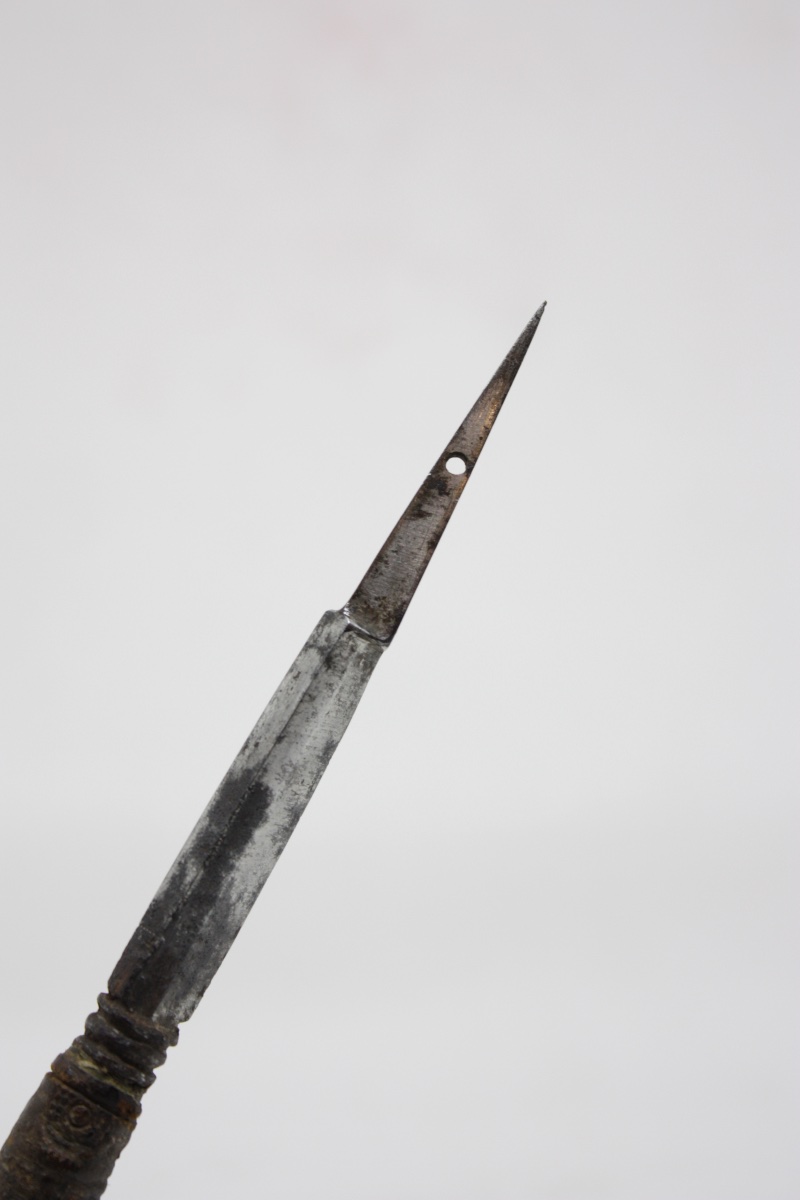 Rare Poignard Dissimulé en Aiguille à Filets – Gênes, XVIIe Siècle (18,2 cm)-photo-1