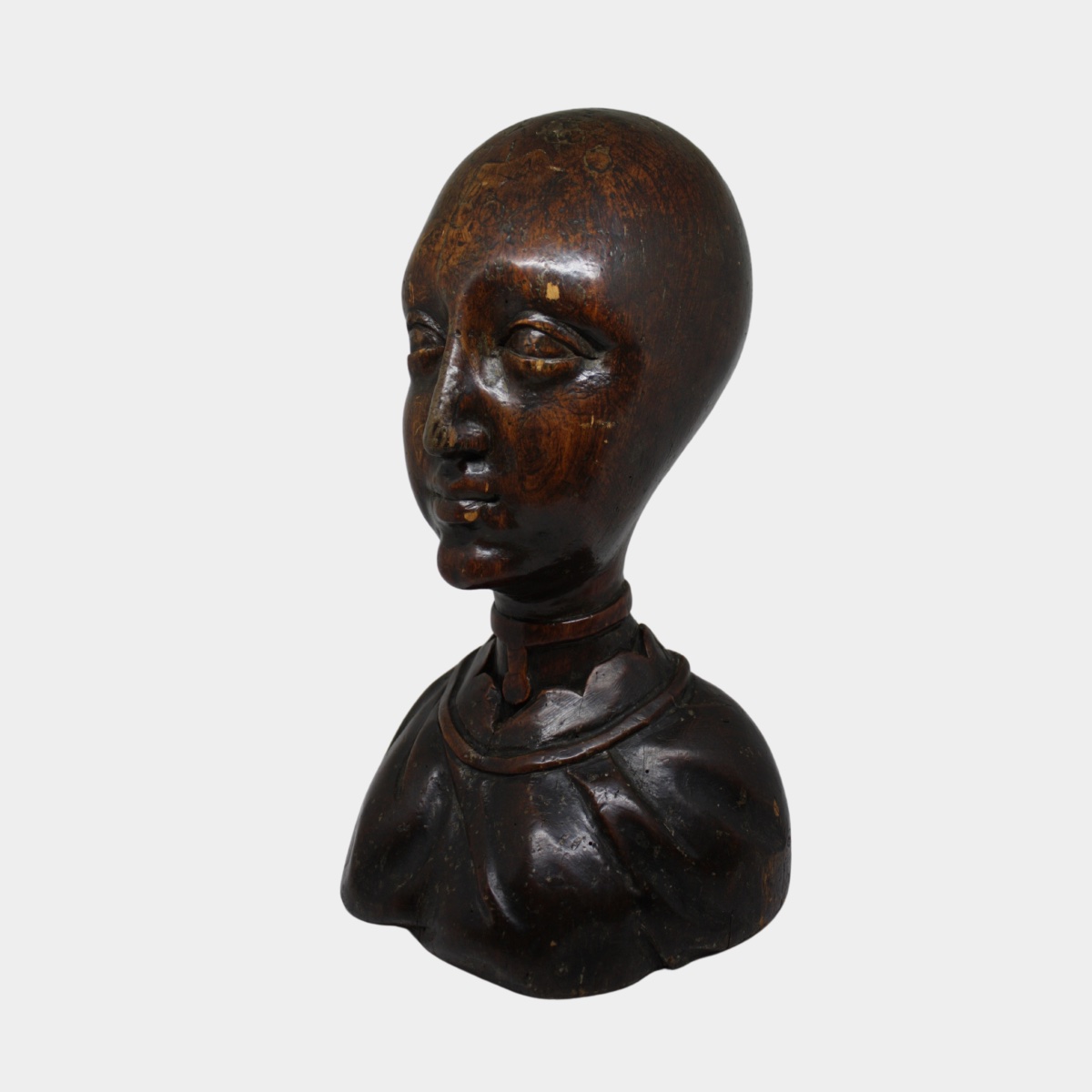 Rare Buste Féminin en Bois Sculpté – Pays-Bas, Première Moitié du XVIIe Siècle 