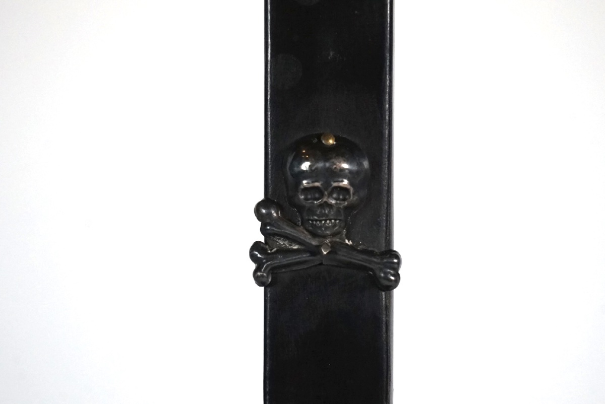 Rare Crucifix Monumental d'Autel (XVIIIe-XIXe Siècle) – Bois Ébénisé et Métal Ciselé – -photo-4