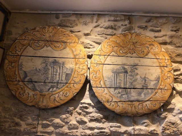 Pair Of Italian Tondos 18th