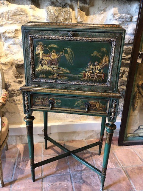 Small Lacquered Lady's Cabinet England 19th