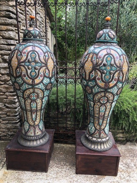 Important Pair Of Covered Jars 19th