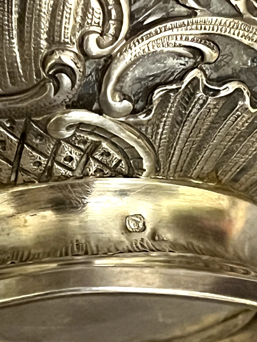 Une Petite Aiguière En Argent Massif Et En Cristal Gravé-photo-2