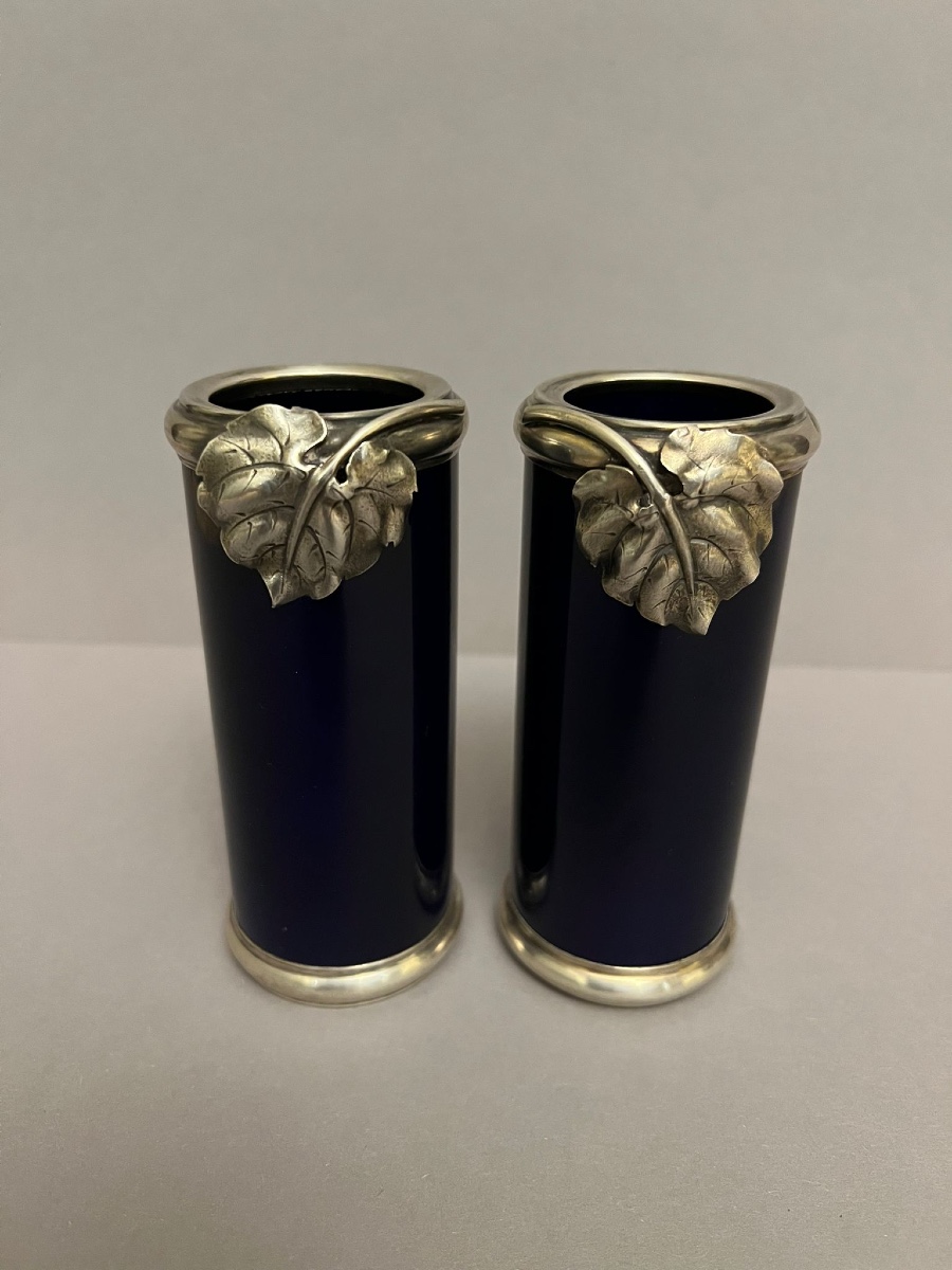 Paire de vases en cobalt et argent 