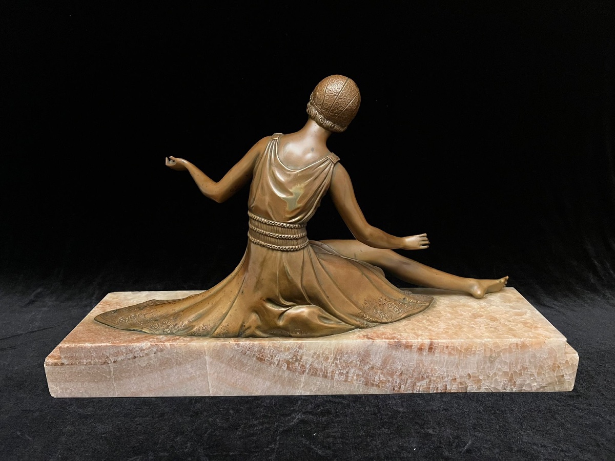Art Deco sculpture de femme  en bronze-photo-3
