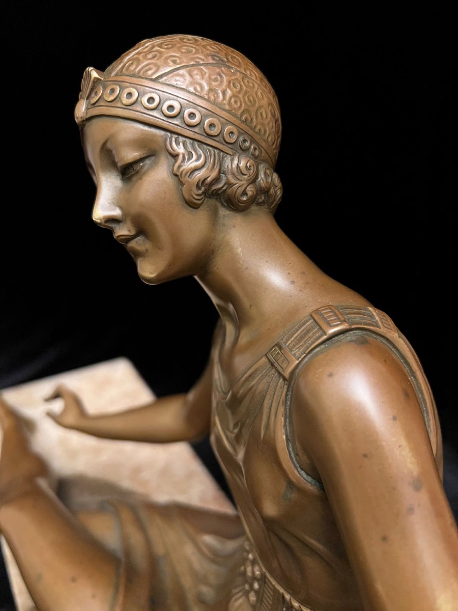 Art Deco sculpture de femme  en bronze-photo-4