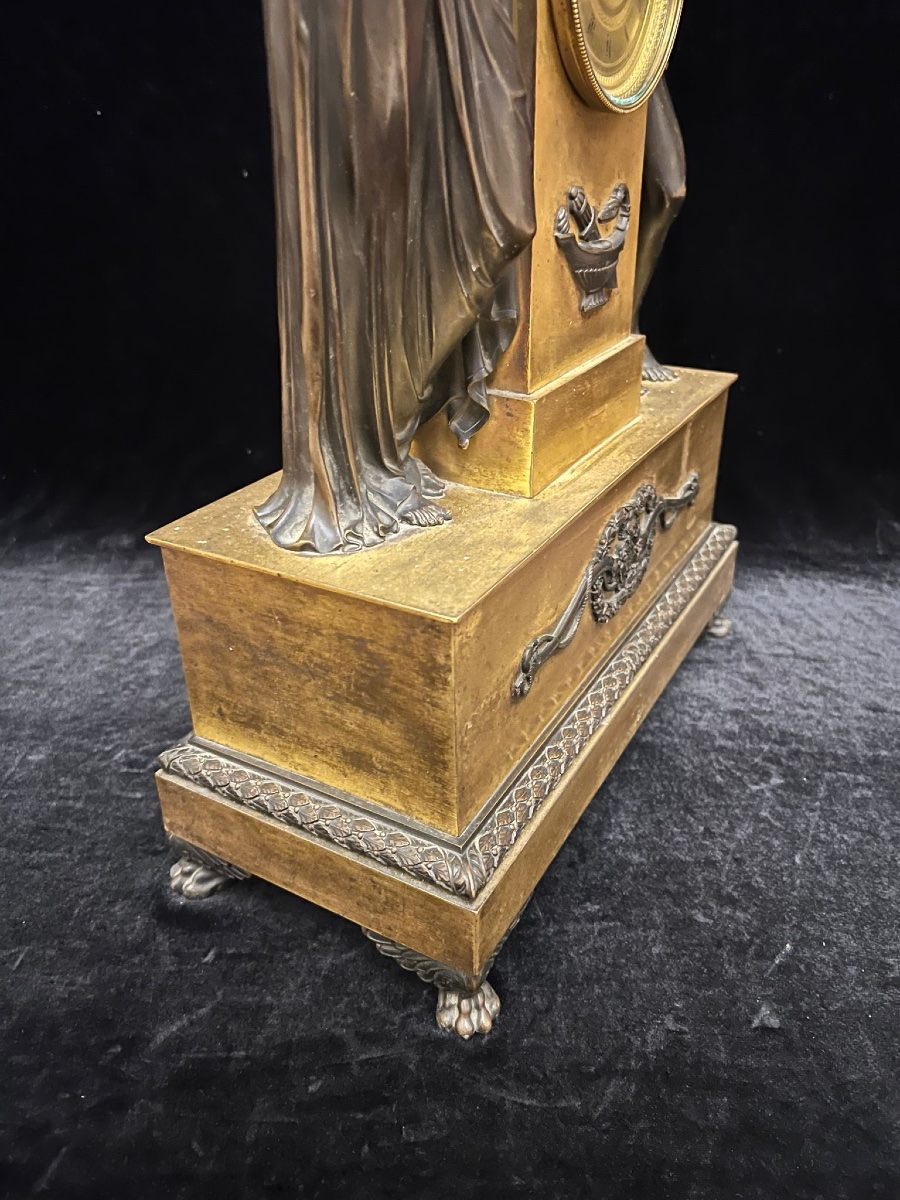 Une grande pendule Empire en bronze avec Psyché et Amour -photo-4