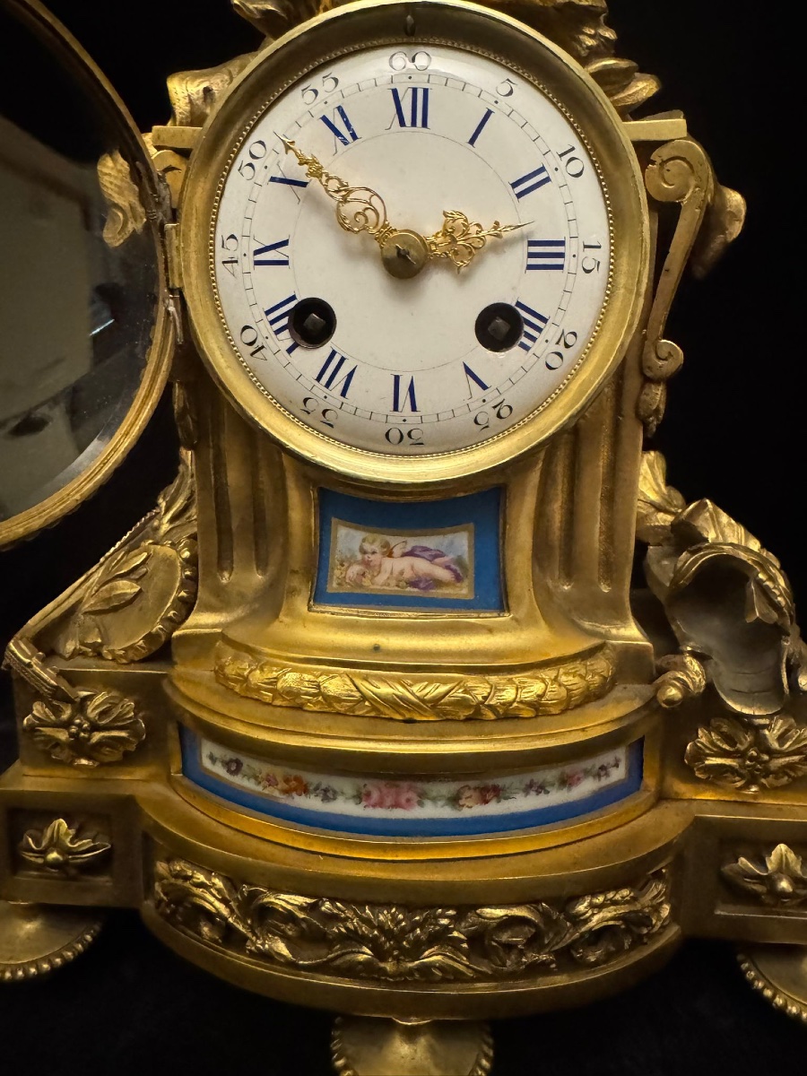 Clock With Candlesticks-photo-4