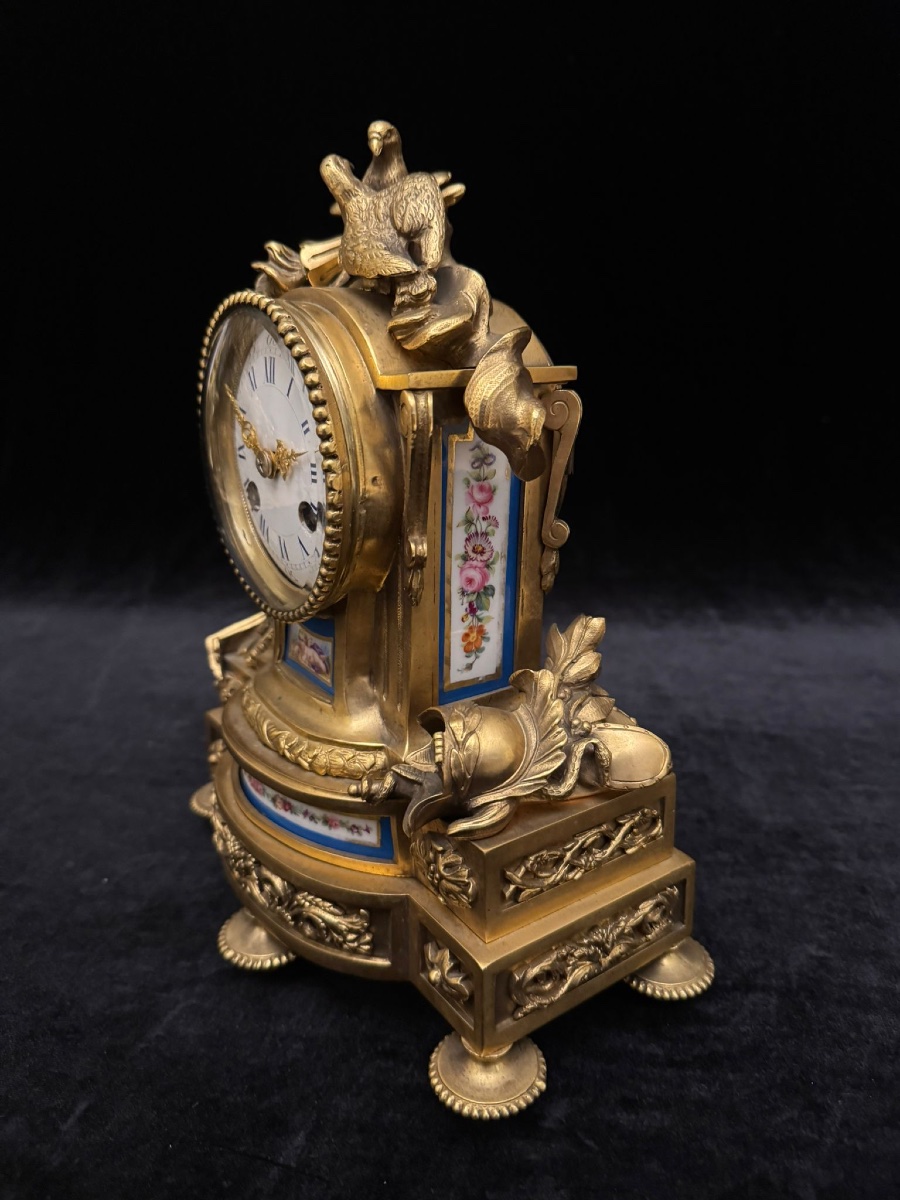 Clock With Candlesticks-photo-2