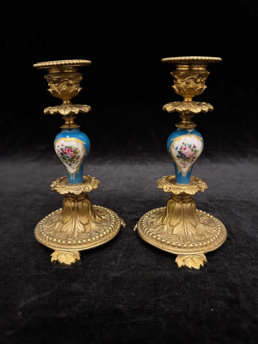 Clock With Candlesticks-photo-4