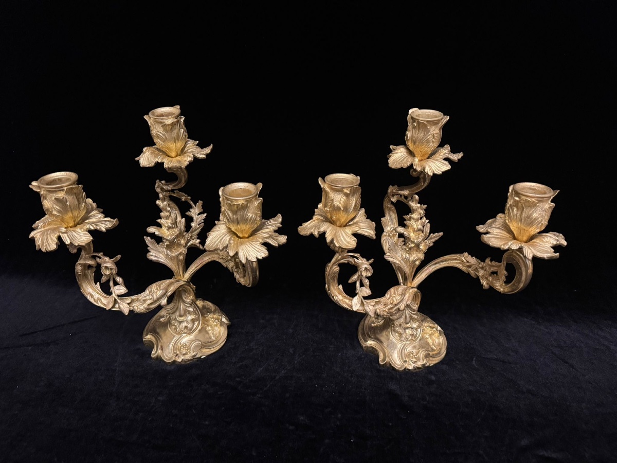 Mantel Clock With Candlesticks -photo-1
