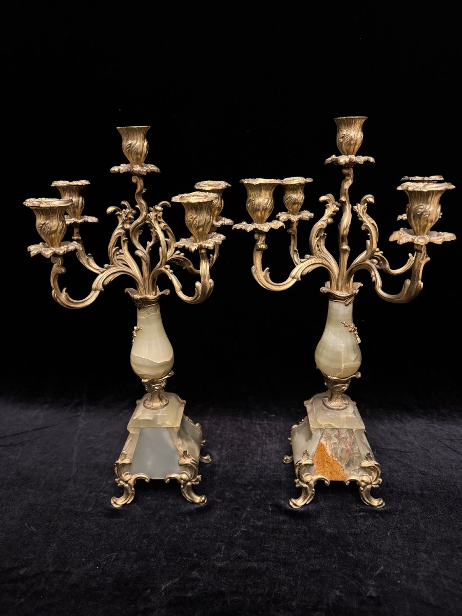 Pendule de cheminée avec des chandeliers, onyx-photo-2