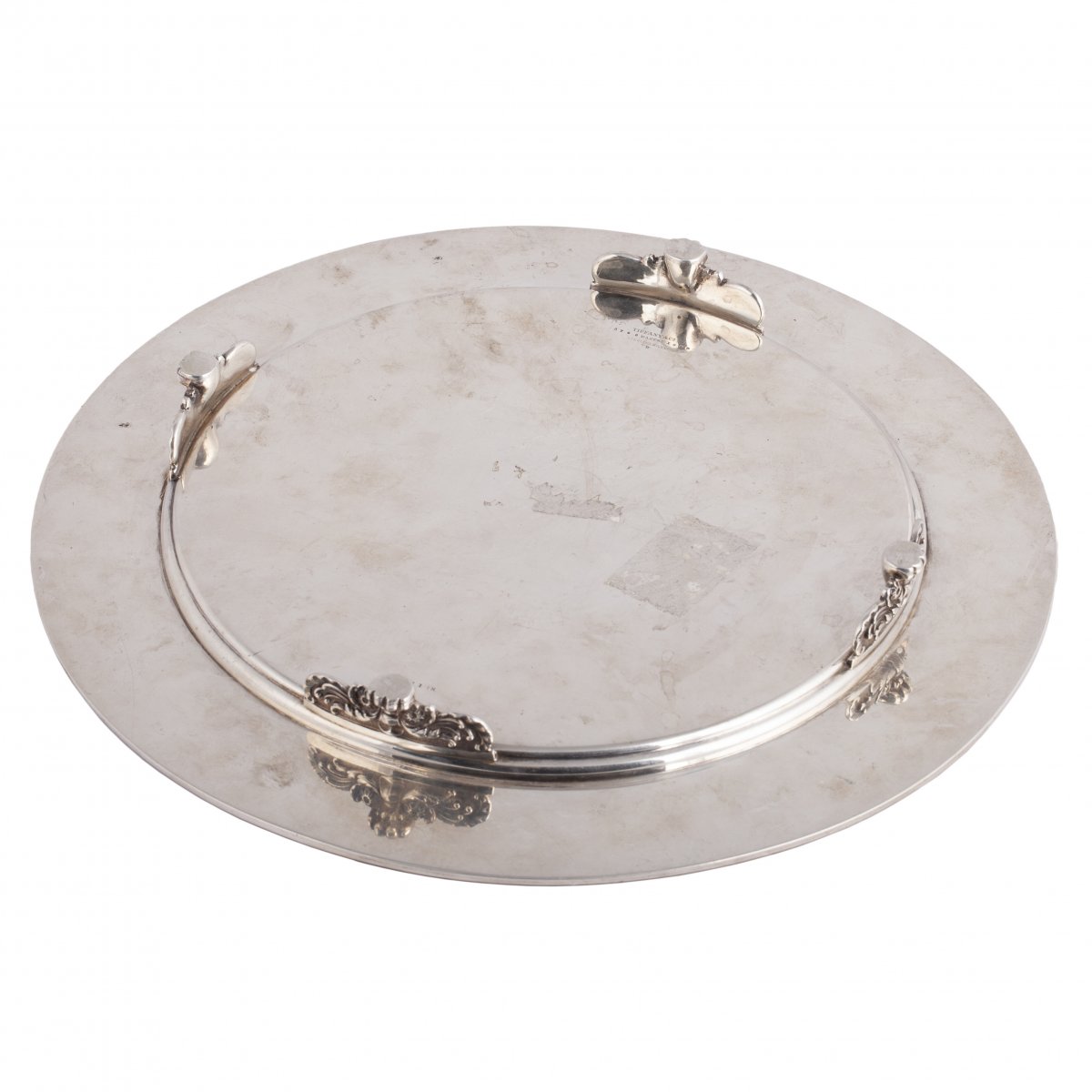 A Medium Size Tiffany Plate On Legs-photo-3