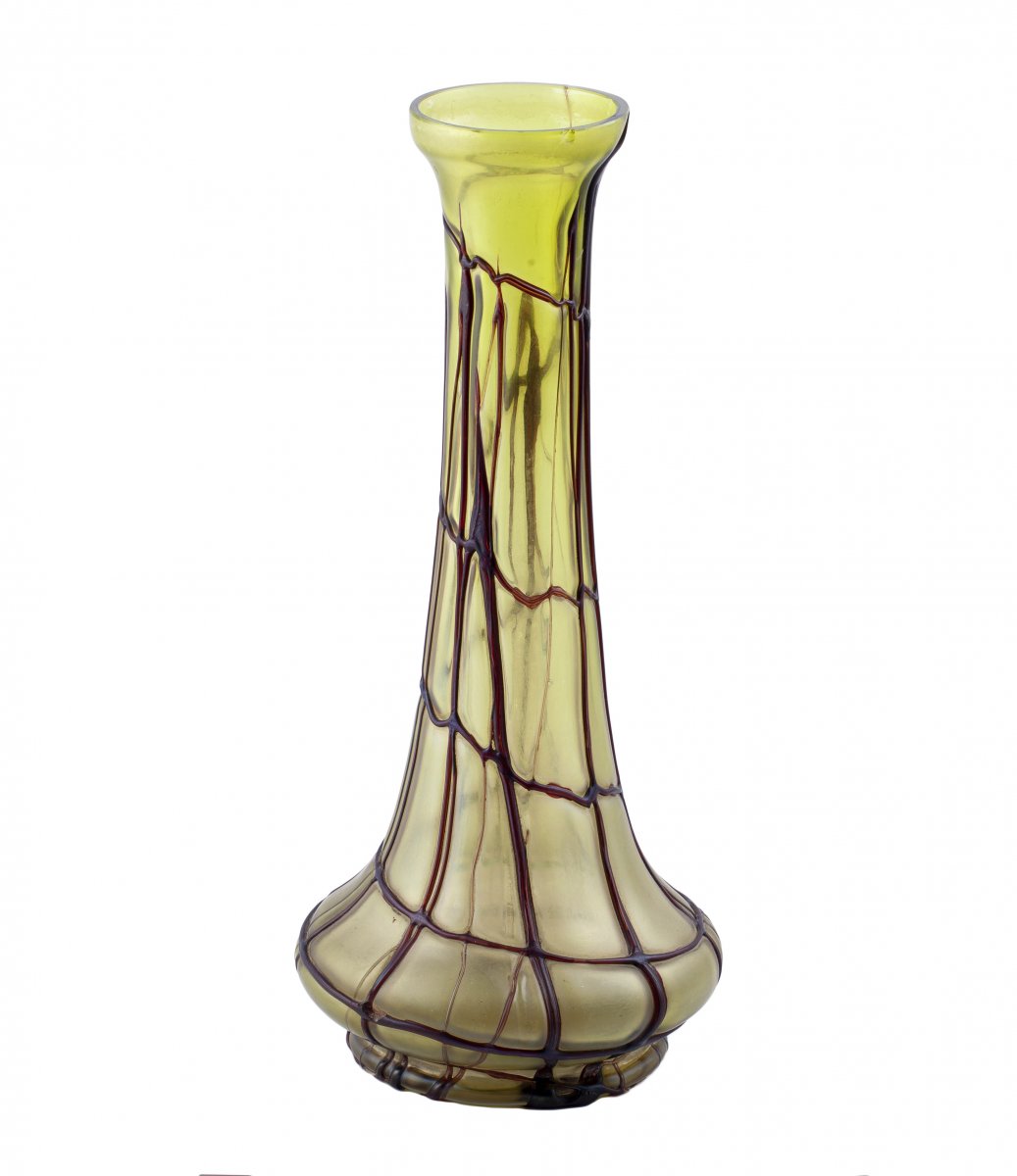 A Beautiful Art Nouveau Glass Vase-photo-2