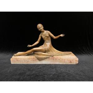 Art Deco sculpture de femme  en bronze