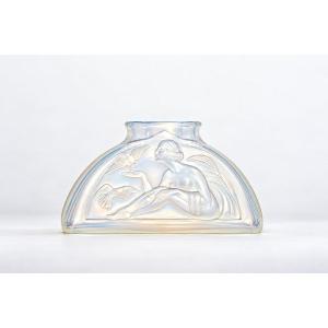 Vase Art déco en Verre Opalescent Etling France