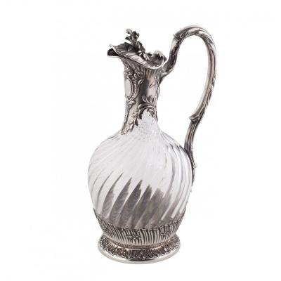 Une Carafe à Décor Rocaille En Argent Massif Et En Verre