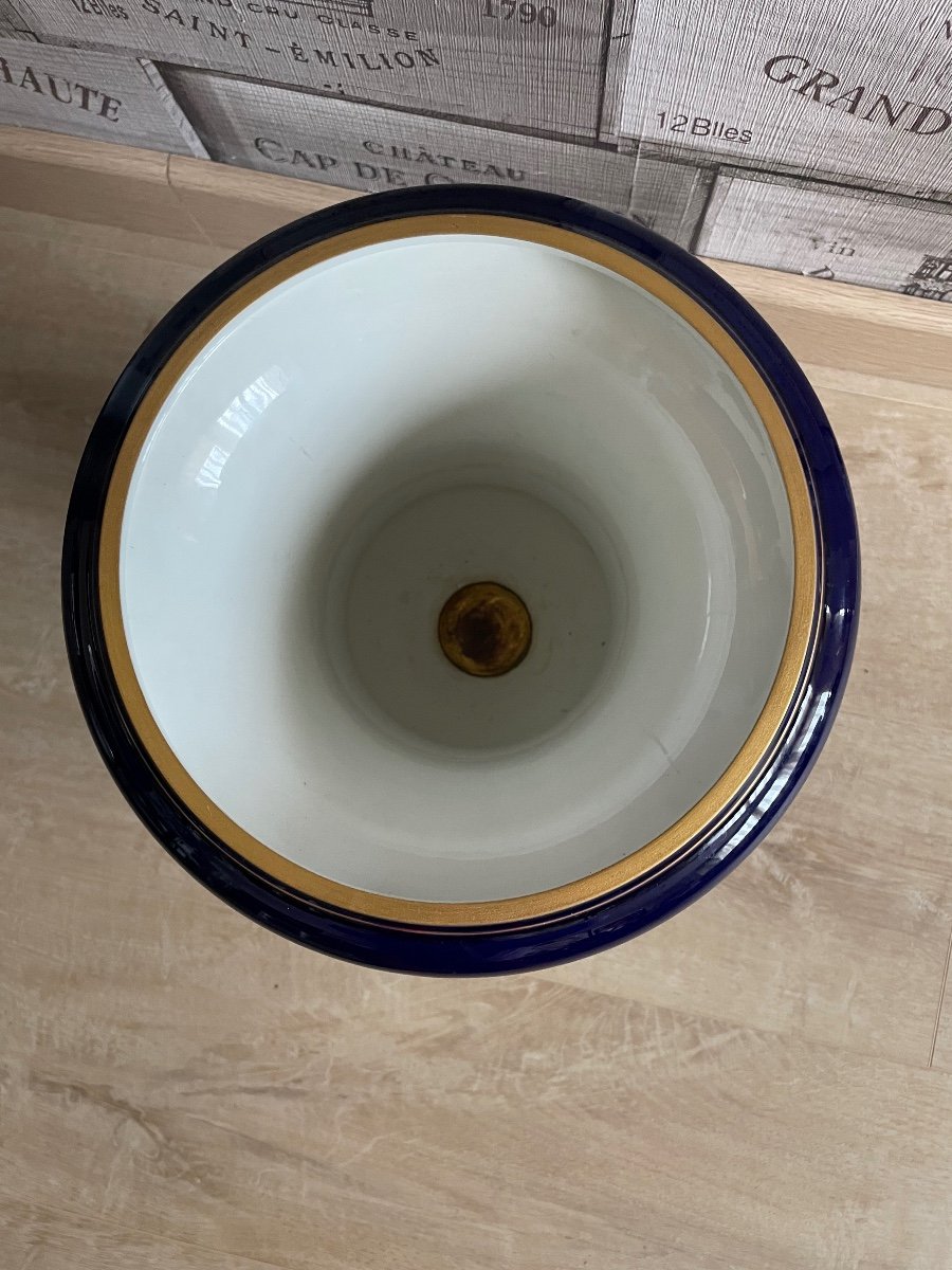 Sevres Medici Vase Blue Background-photo-4