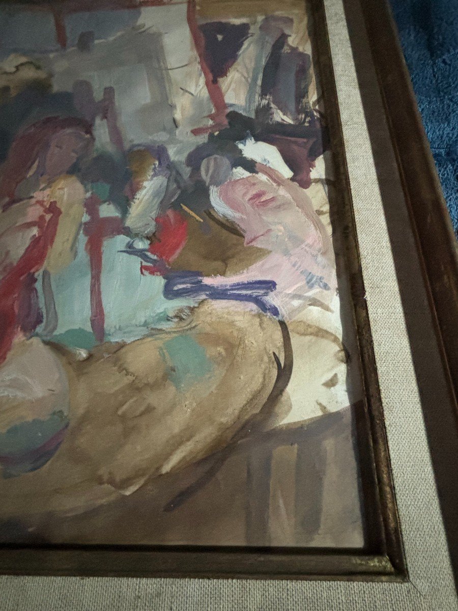 Femme A Genoux Au Milieu d'Un Atelier-photo-2