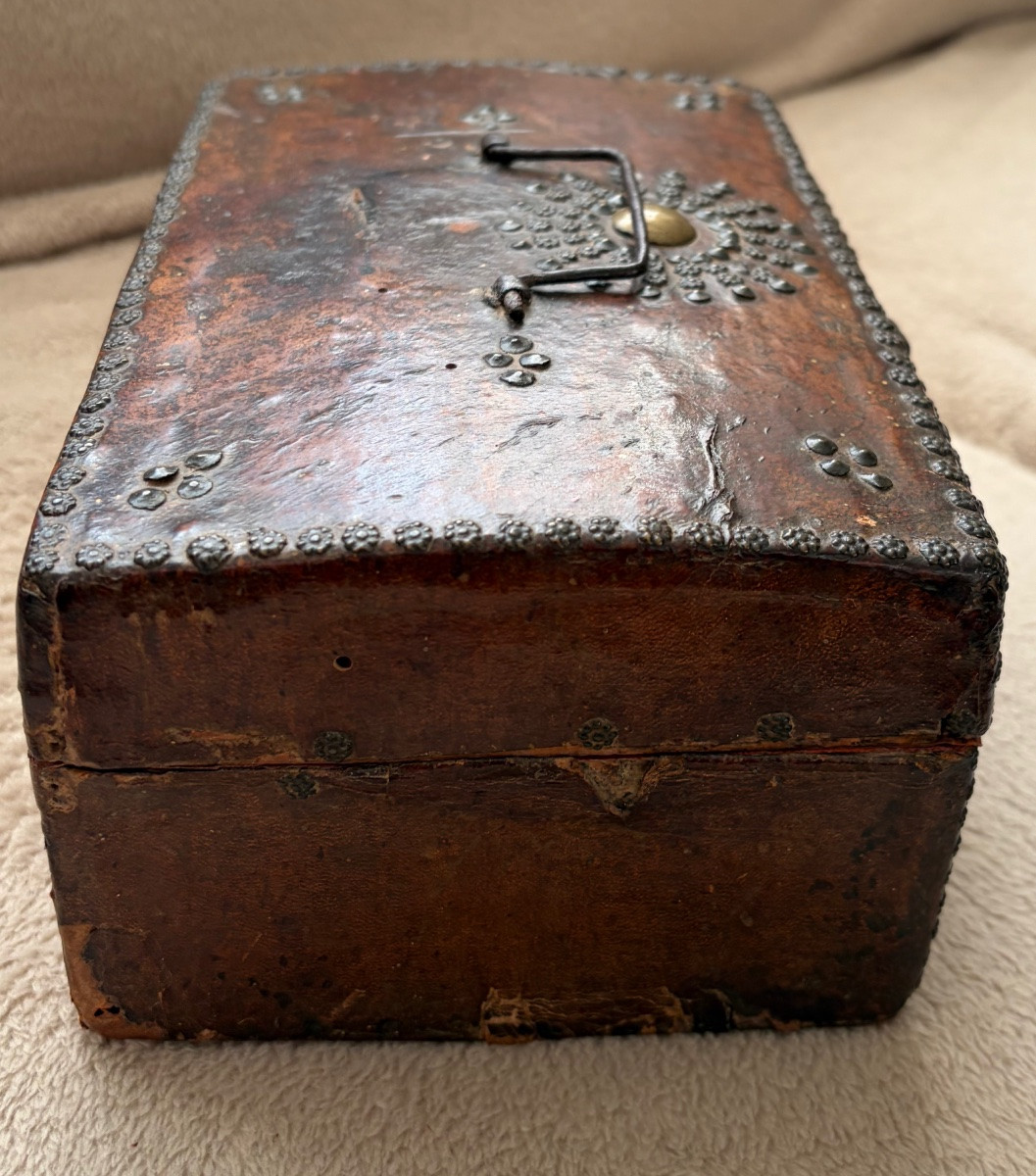 17th Century Period Box-photo-4