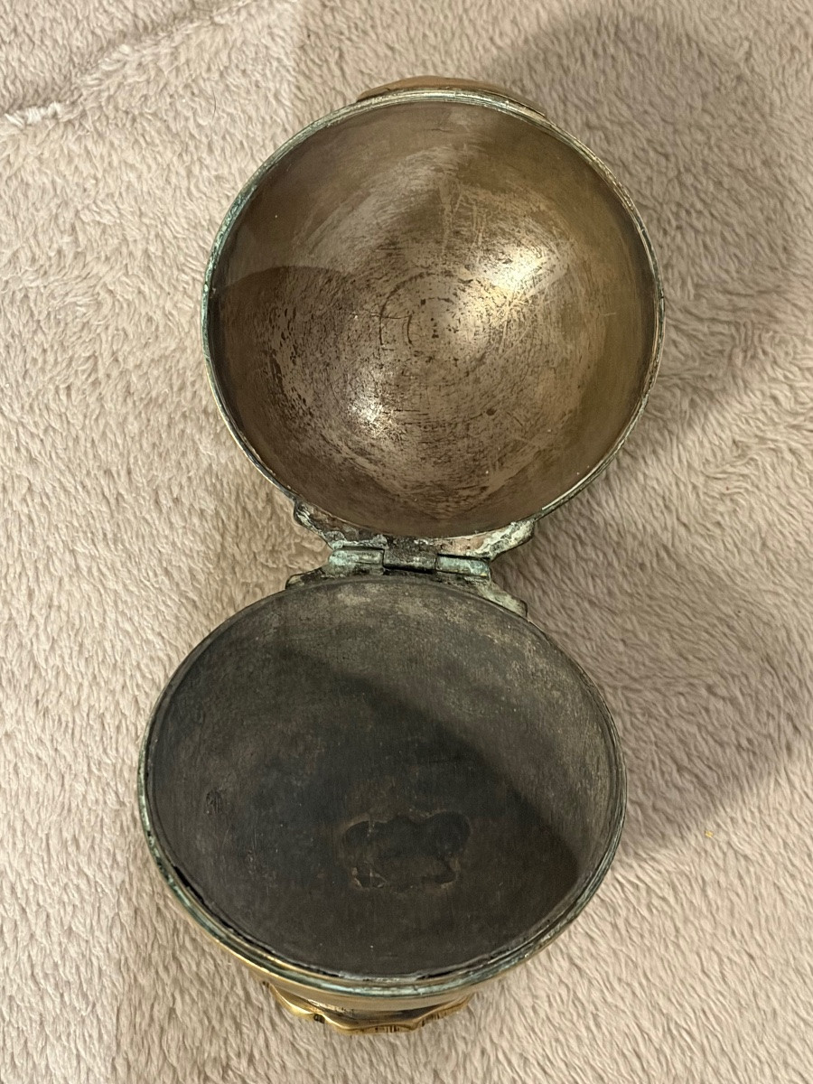 Boule à savon au blason en bronze du XVIIIe siècle -photo-3