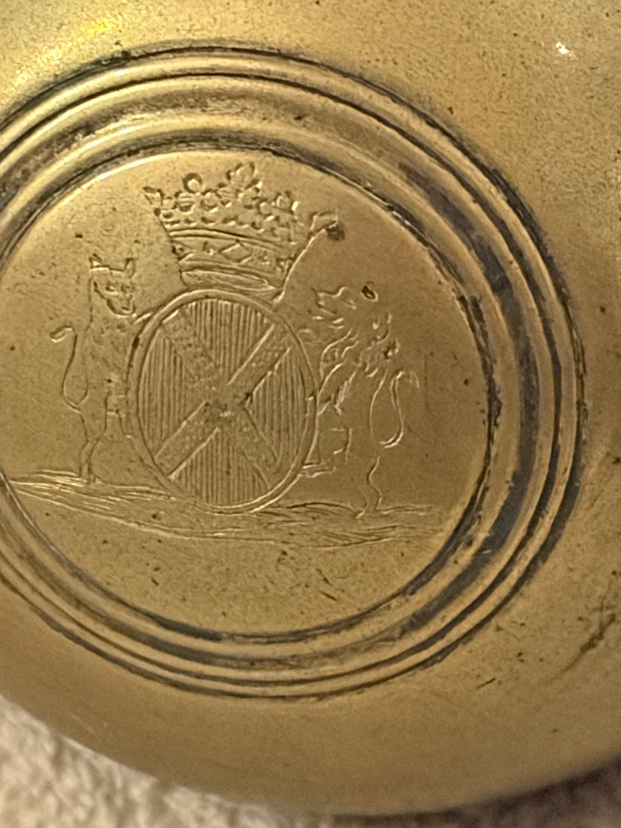 Boule à savon au blason en bronze du XVIIIe siècle -photo-4