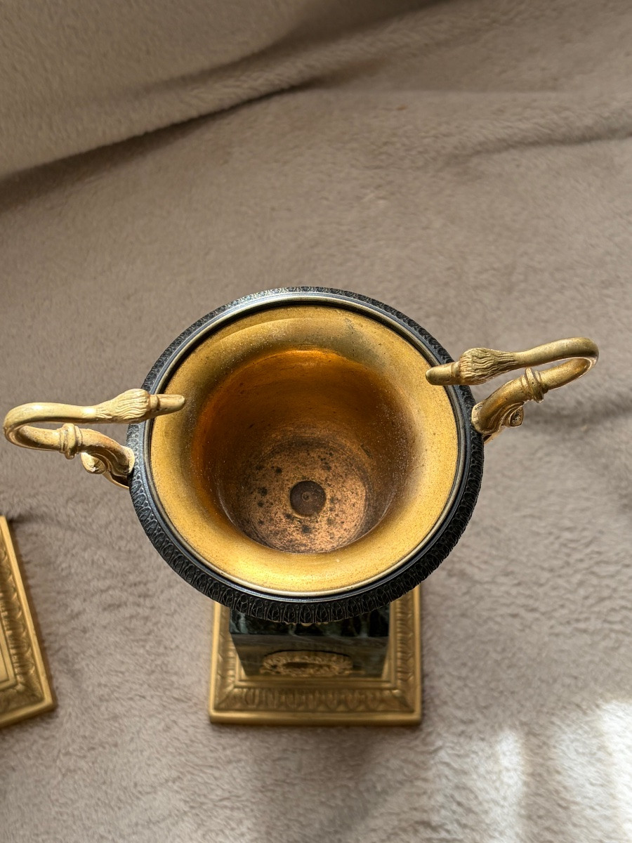 PAIRE D' URNES CASSOLETTES DIRECTOIRE BRONZE DORÉ ET MARBRE-photo-4