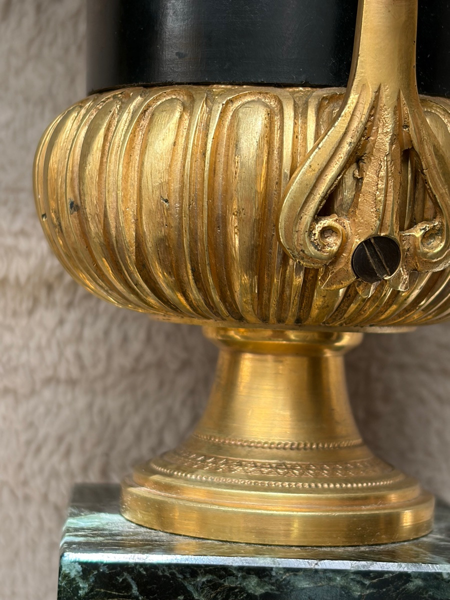 PAIRE D' URNES CASSOLETTES DIRECTOIRE BRONZE DORÉ ET MARBRE-photo-8