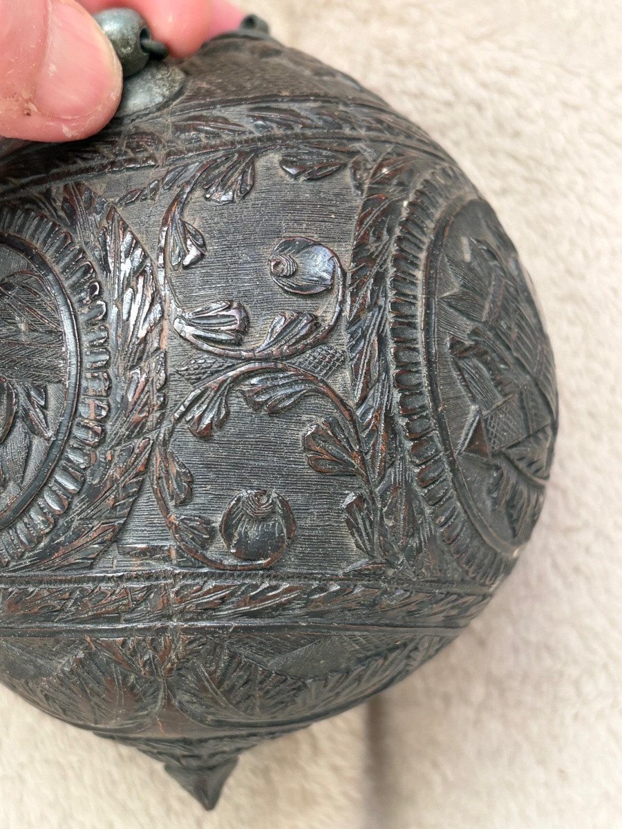 NOIX DE COCO GRAVÉE ET SCULPTÉE DE SCÈNES ANTIQUES, PREMIÈRE PARTIE DU 19° SIÈCLE-photo-1