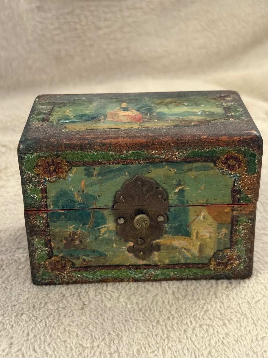 Small Martin Varnish Scent Box