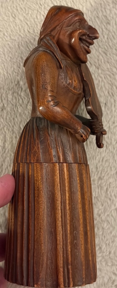 Casse noix à vis ancien 