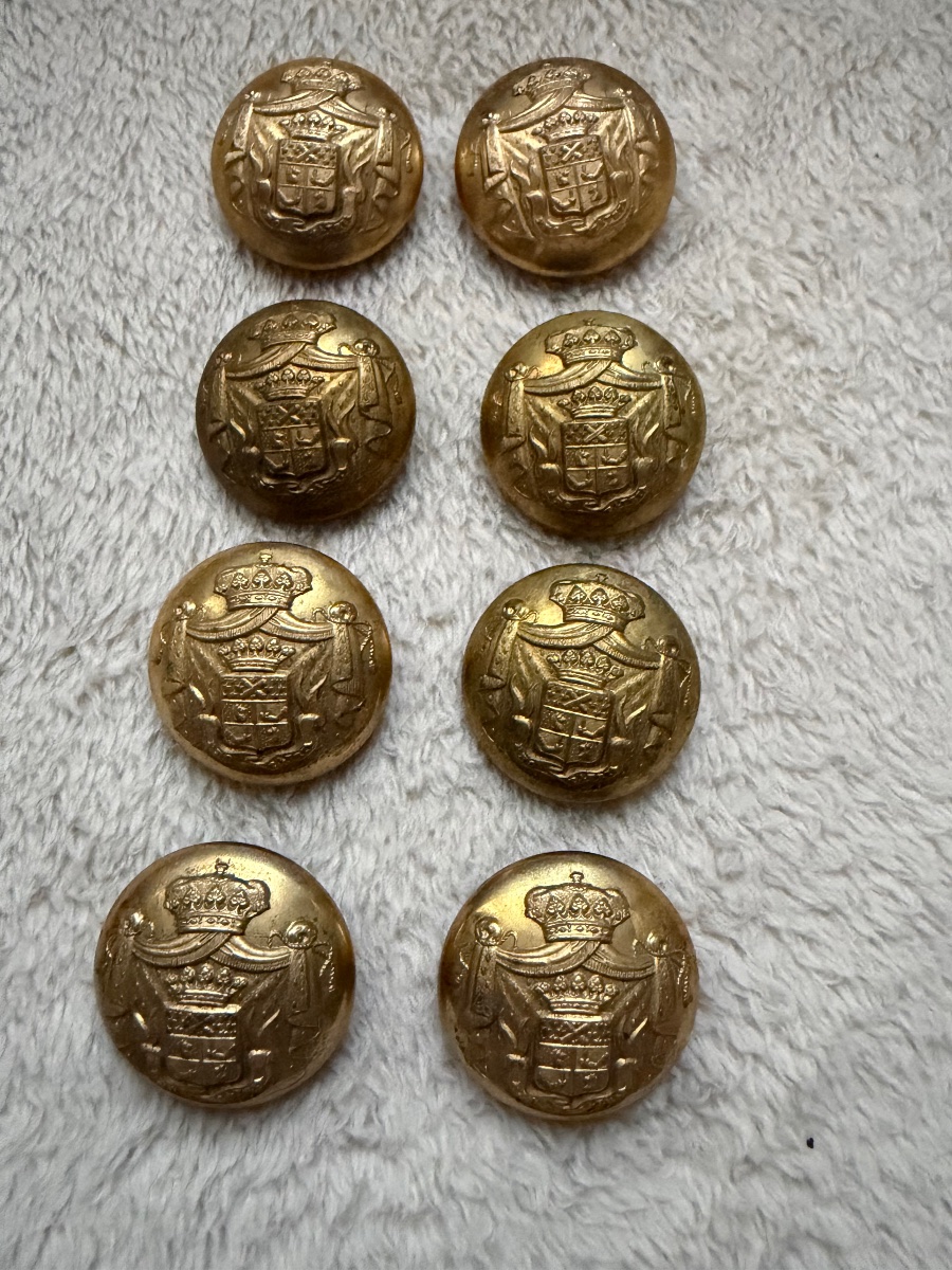 Collection 8 boutons anciens 