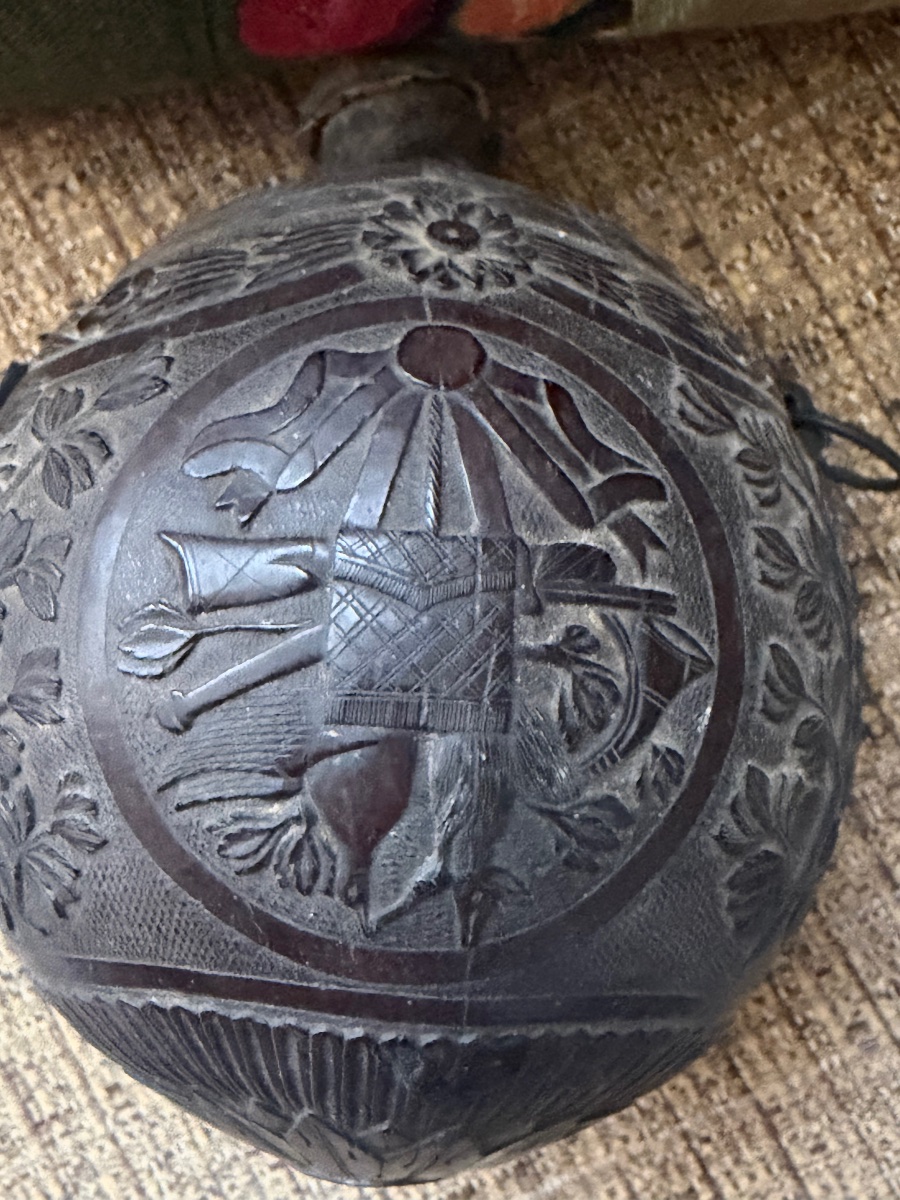 Carved Coconut -photo-2