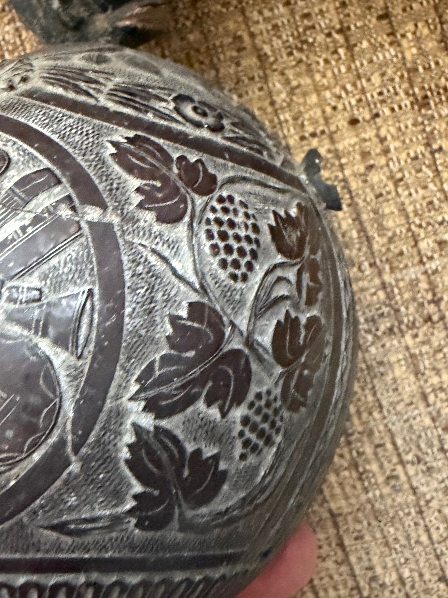 Carved Coconut -photo-2