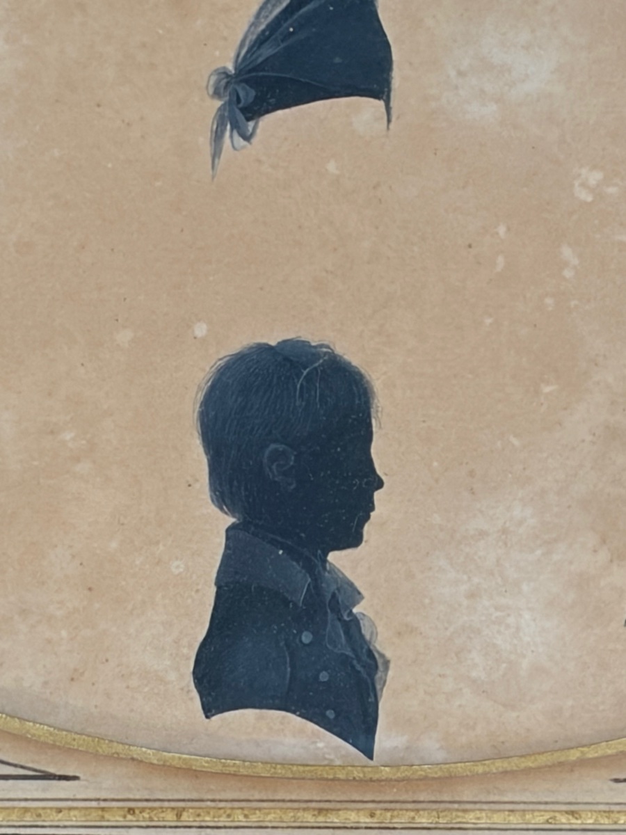 Silhouettes Of Four Members Of The Durhotz Family-photo-2