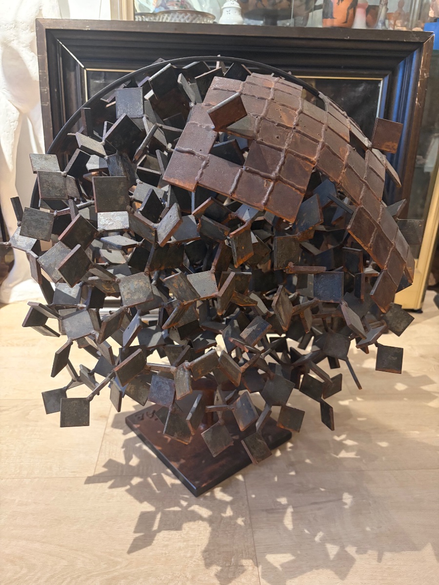 World Map Brutalist Sculpture. Signed Sab-photo-8
