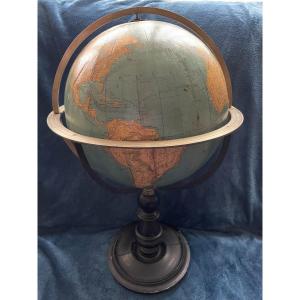 Globe Terrestre Par Vivien De Saint Martin Avec Cercles Laiton