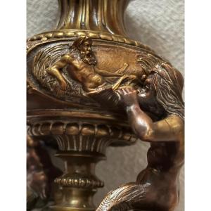 Vase bronze décor fond marin