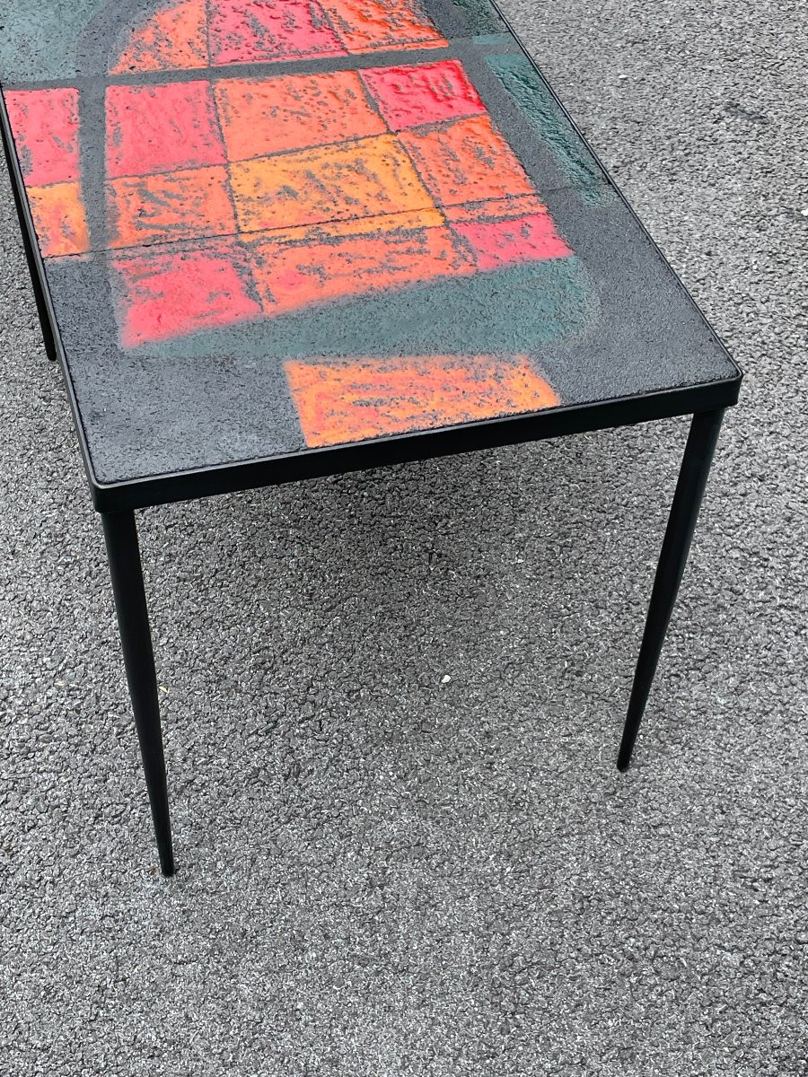 Table Basse vintage En Carreaux De Lave Émaillés Rouges Des Frères Cloutier -photo-3